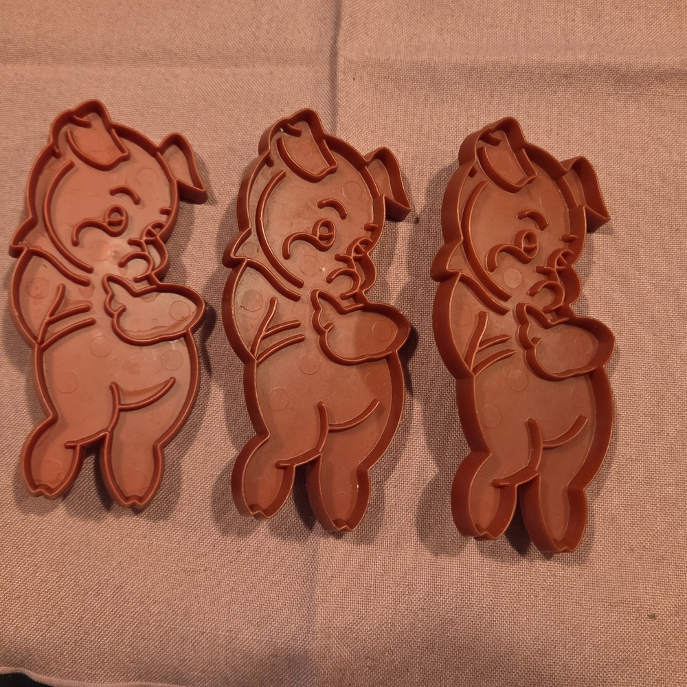 Bundle of 3 Tupperware Red Plastic Pig Piggy Cookie Cutter w/Handle Vtg 1970's